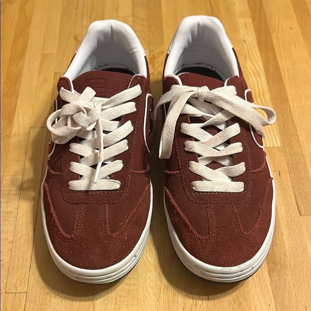 Etnies Men's Burgundy and White Sneakers Size 9